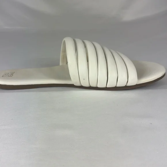 Time & Tru White Strappy Slide Sandals - Picture 6 of 10